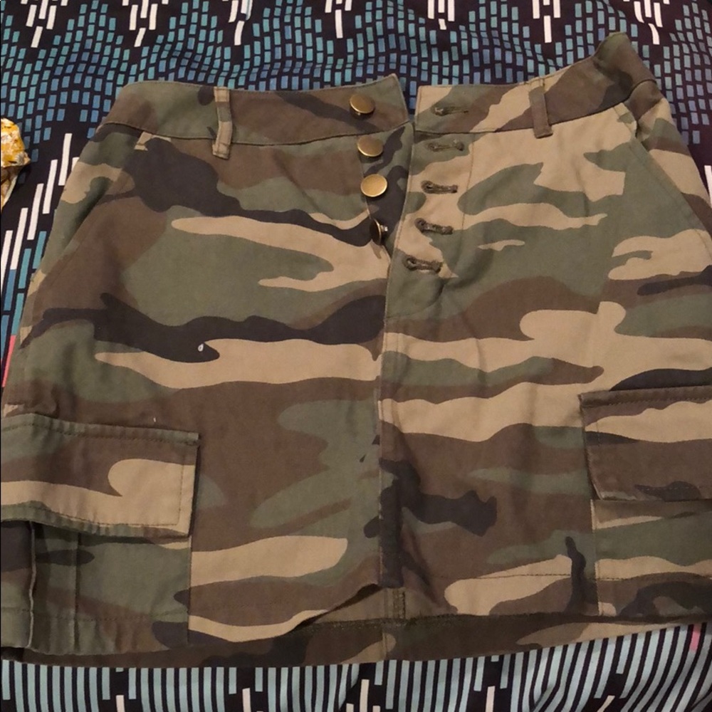 Camo skirt